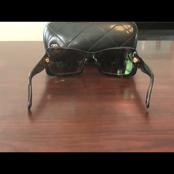 Chanel Sunglasses - Picture 7 of 8